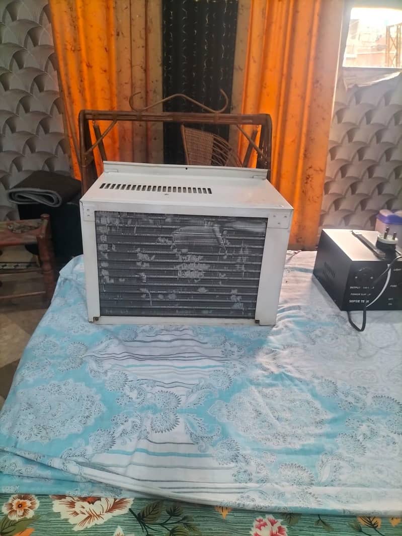 window ac 1