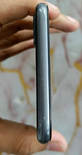 Apple iPhone 8 Plus 5