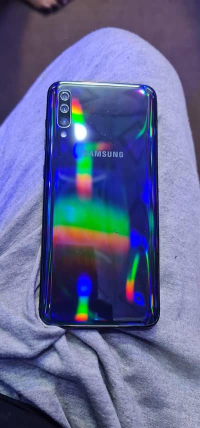 SAMSUNG A70   6GB 128GB