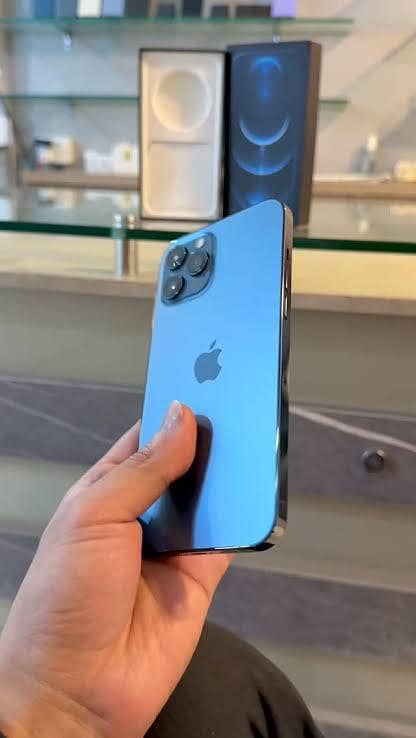 Apple iPhone 12 Pro Max 1