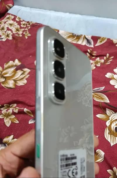 Infinix hot 60i 6/128