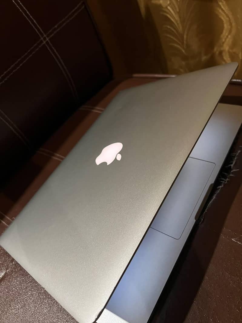 Macbook pro (2015 Model) 2