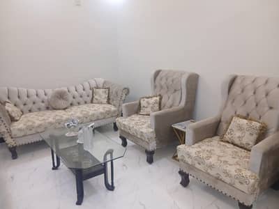 5 seater sofa for sale