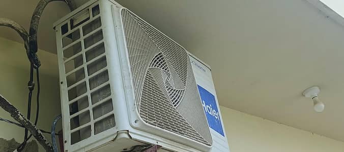 haier inverter 1 ton in good running condition