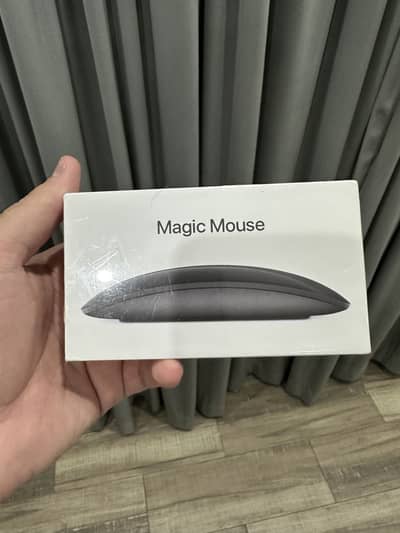 Magic Mouse 2 Box packed black color