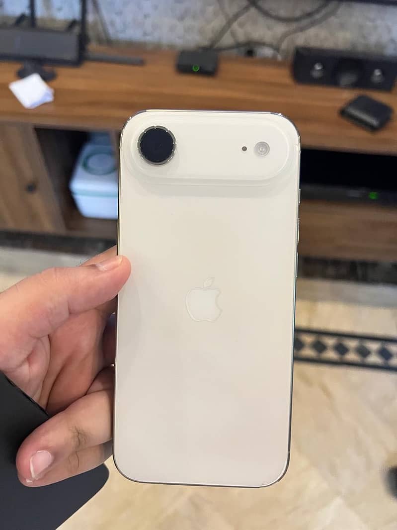Apple iPhone 17 Air 3