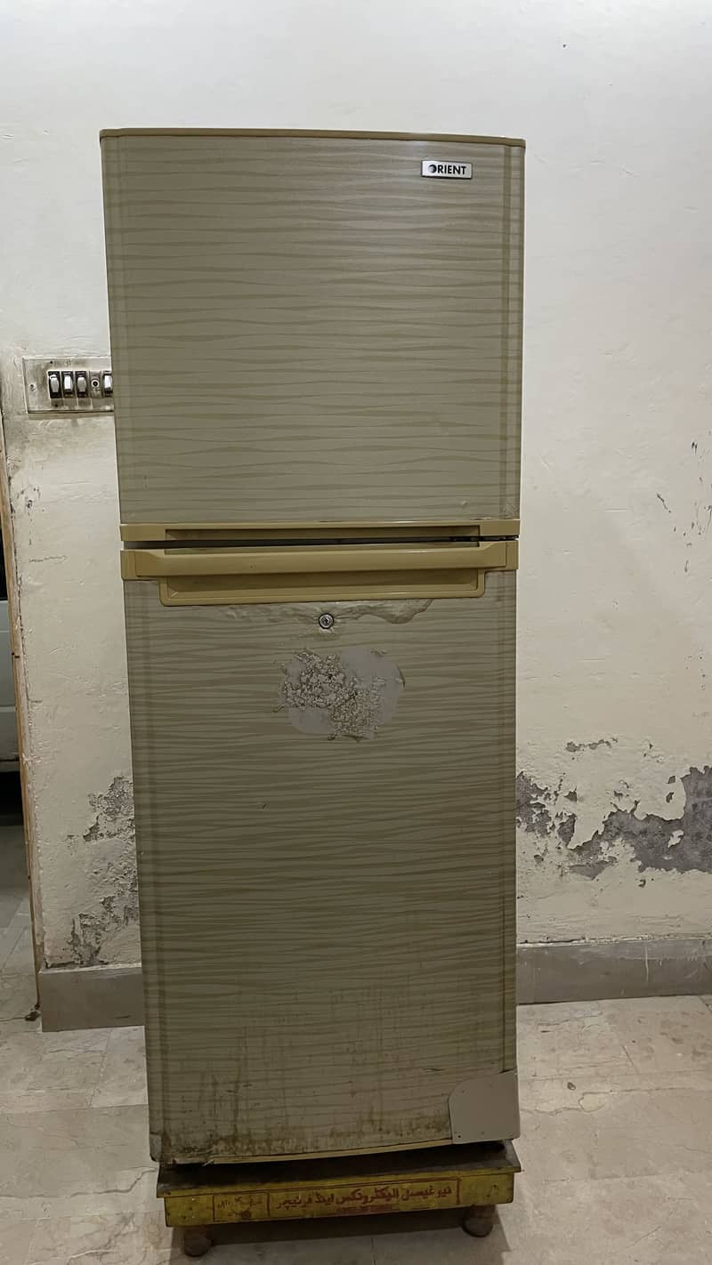 Refrigerator 0