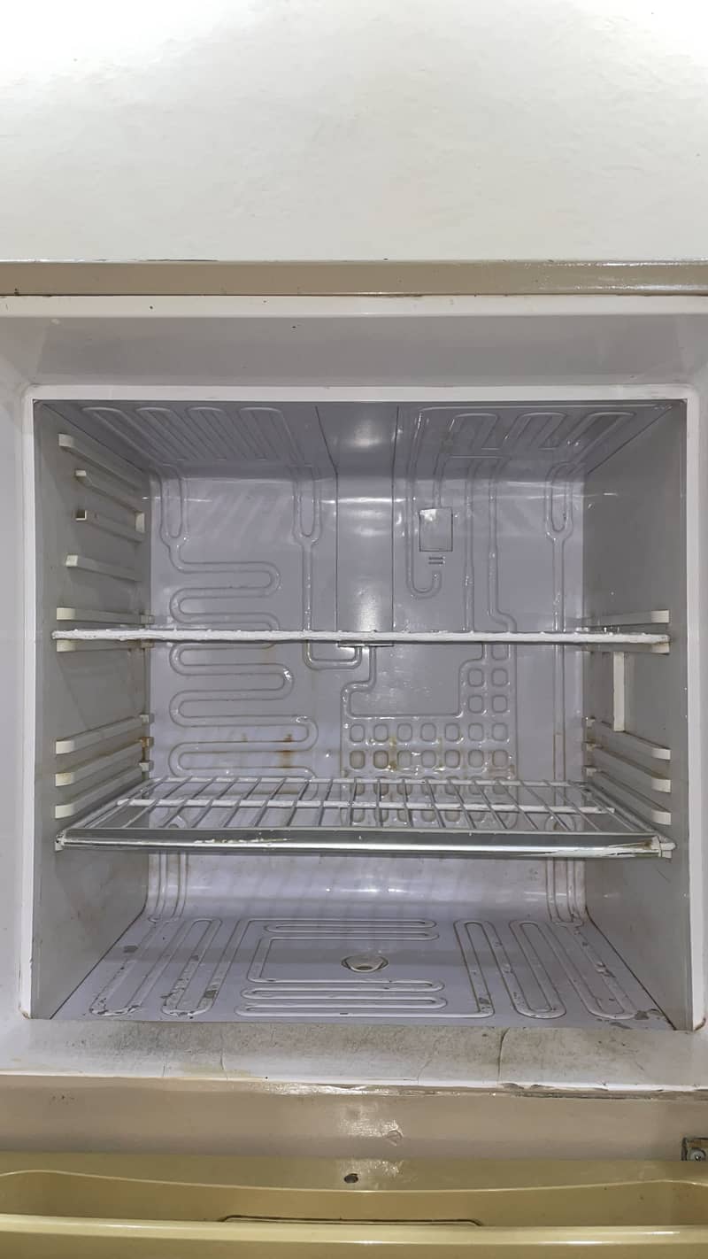 Refrigerator 3