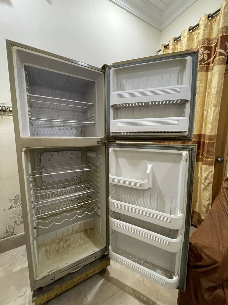 Refrigerator 7