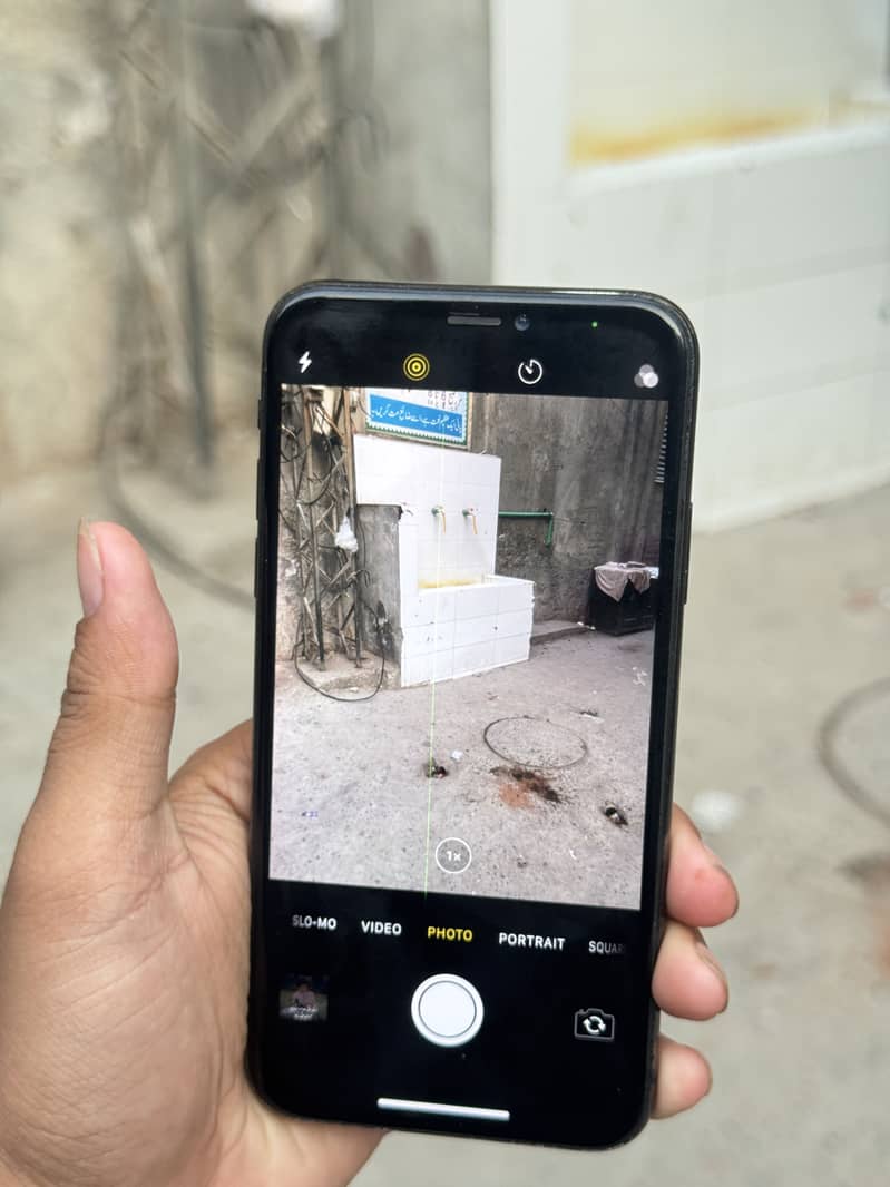 Apple iPhone X 5