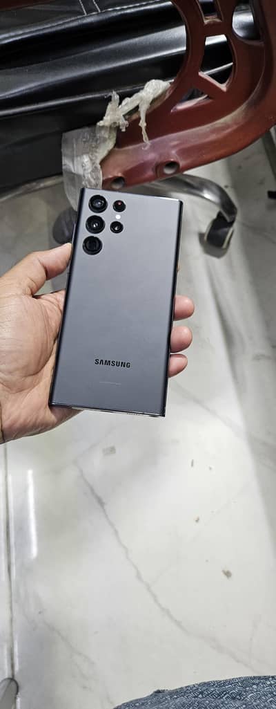 Samsung  S22 Ultra 512GB 4 monthes sim time