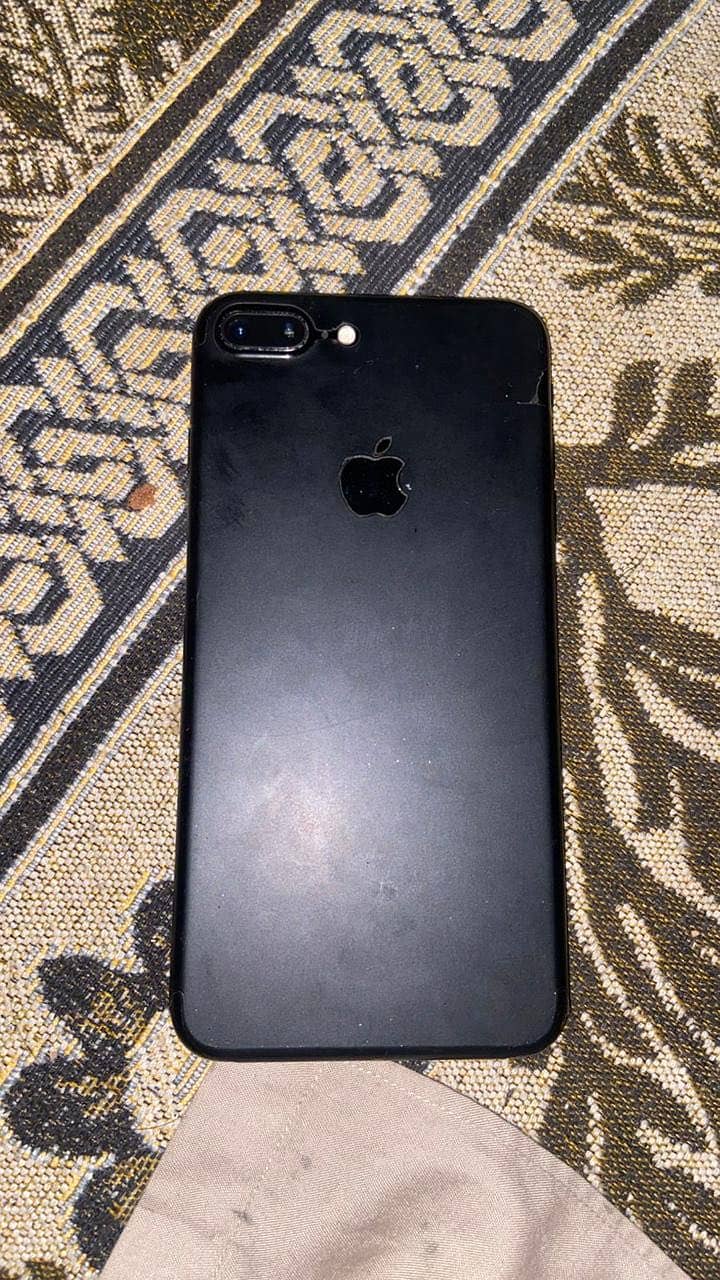 Apple iPhone 7 Plus 0
