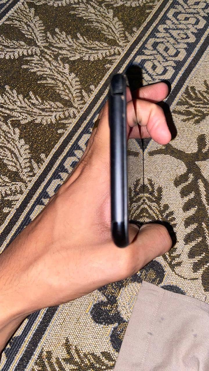 Apple iPhone 7 Plus 4