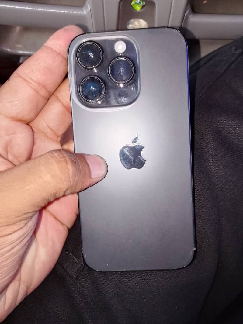 iPhone 14pro 0