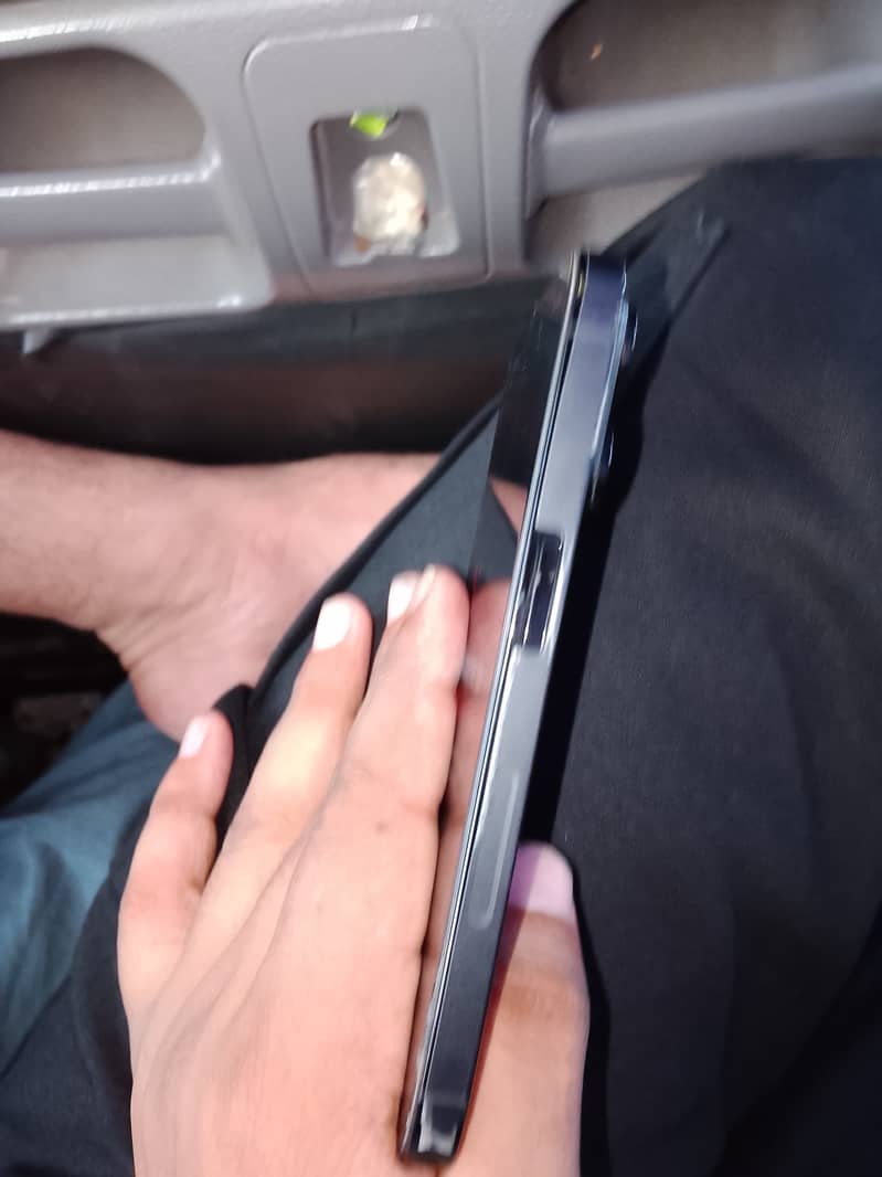 iPhone 14pro 2