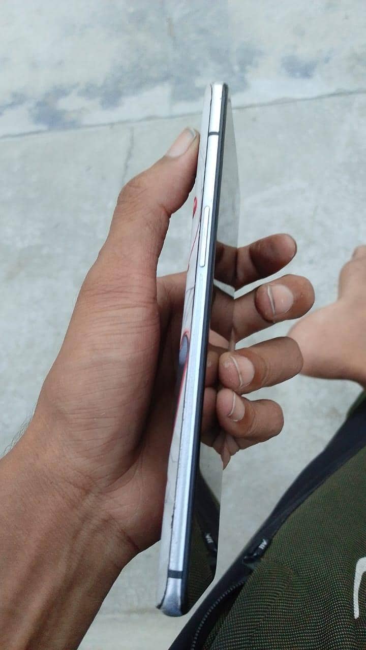 One Plus 7T 3