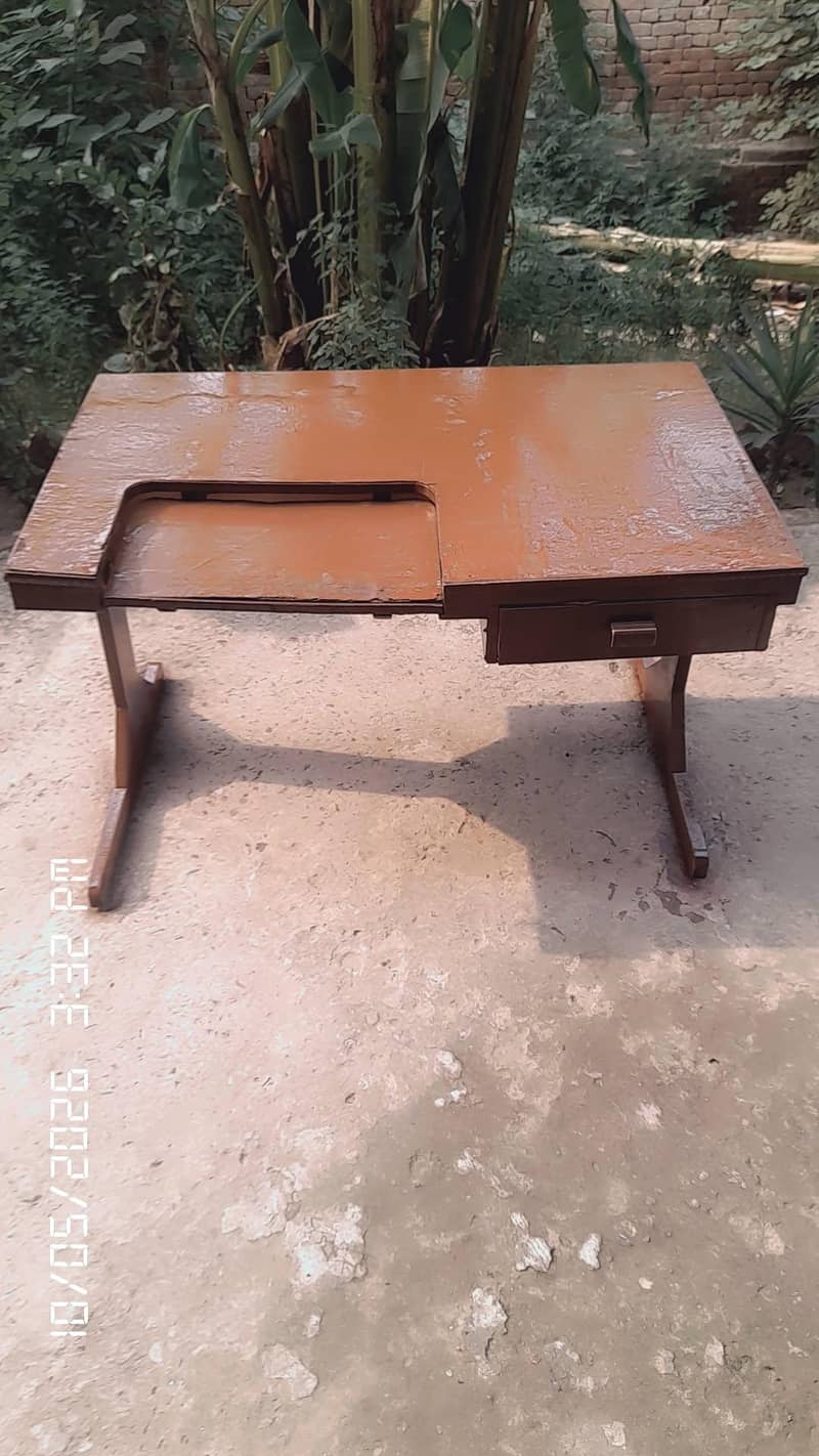 wood computer table 0