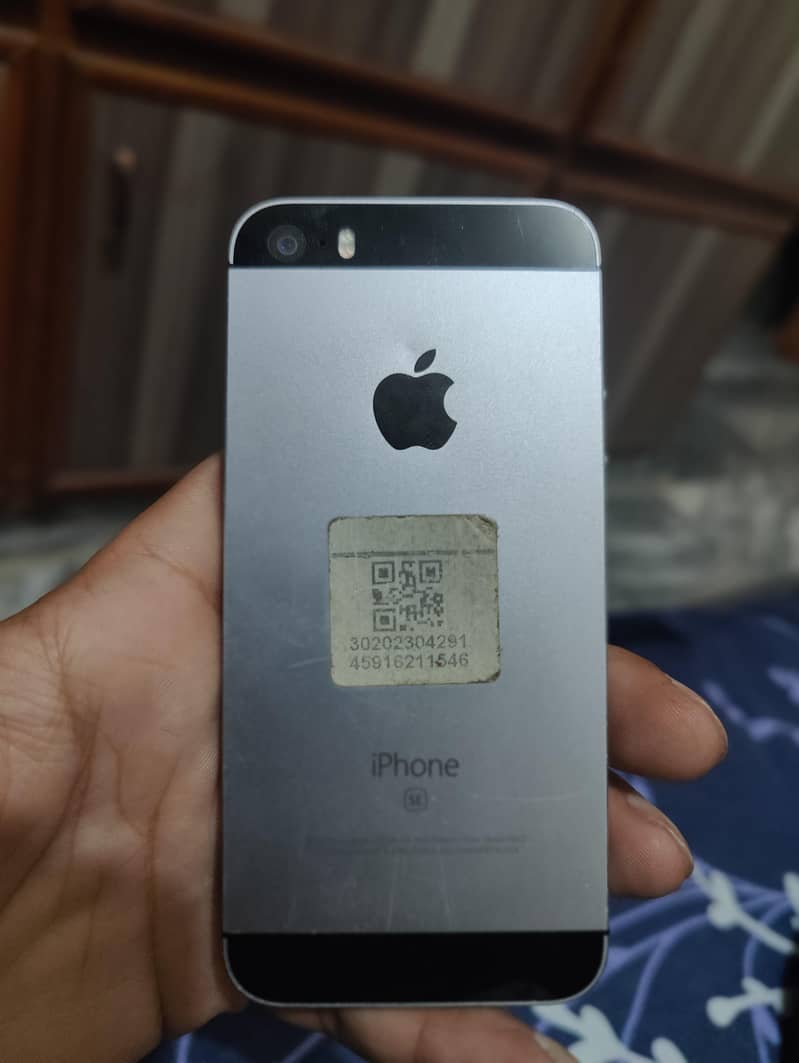 Apple iPhone SE 0