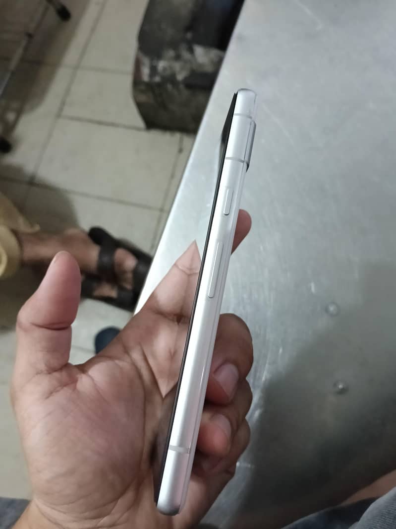 Google Pixel 7a 2