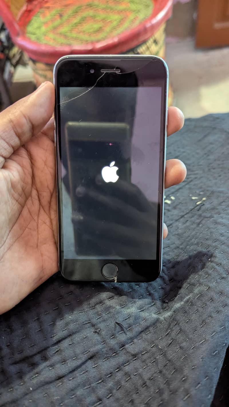 Apple iPhone 6 2