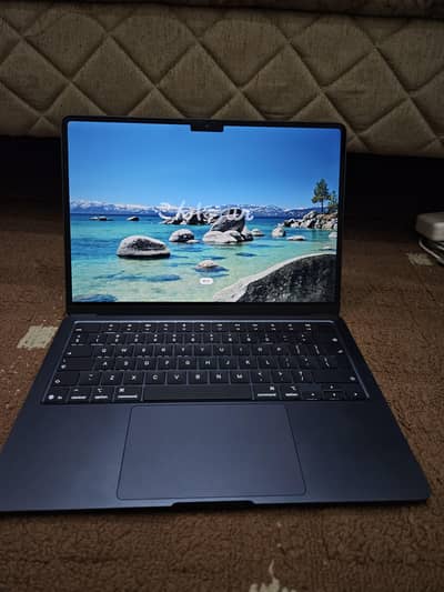 MacBook Air M4 | 24 / 512