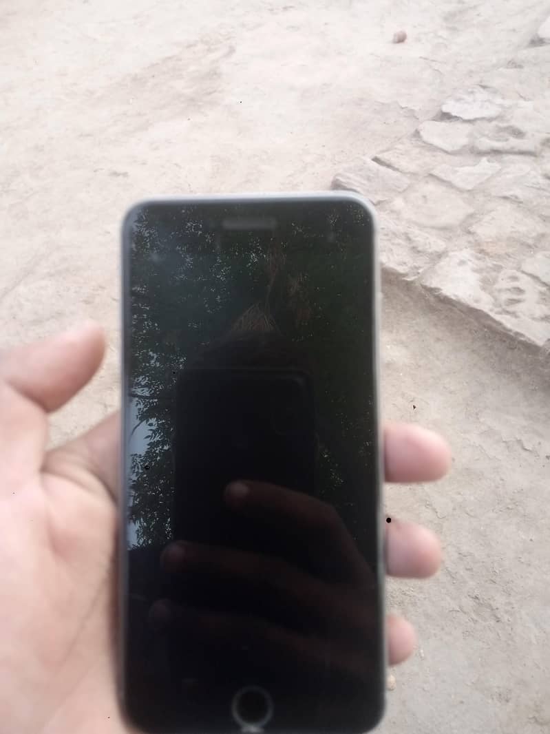 Apple iPhone 6 Plus 7
