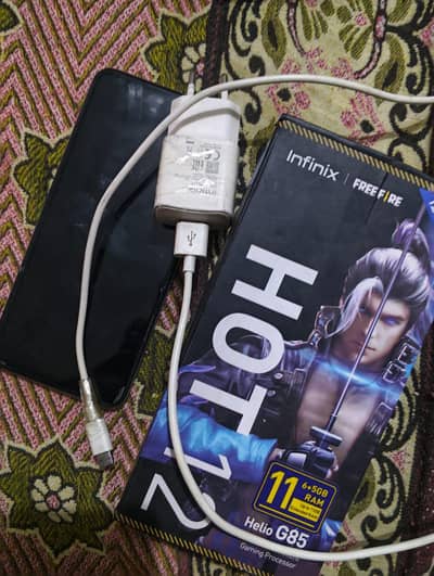Infinix Hot 12