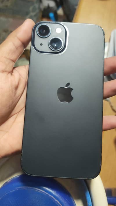 Apple iPhone 13