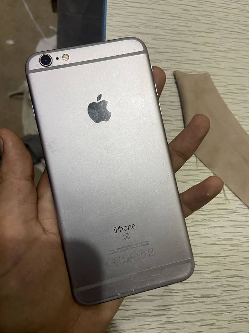 Apple iPhone 6S Plus 1