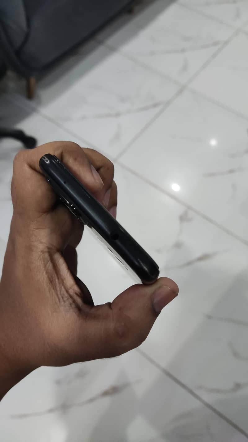 Google Pixel 4a5g 4