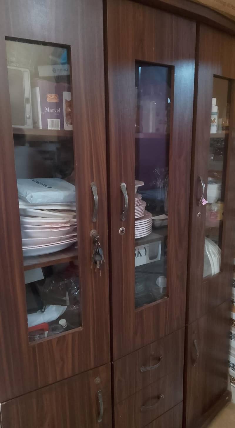 Bed , wardrobe & Devidor 2