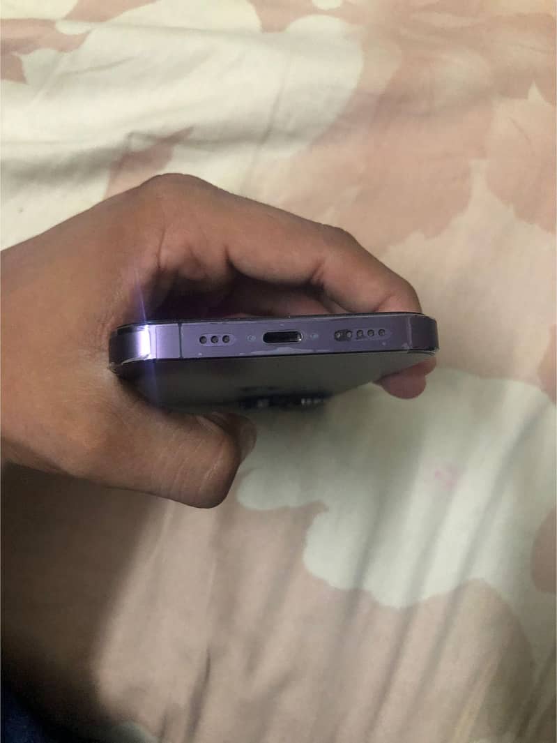 iPhone 14 pro 5