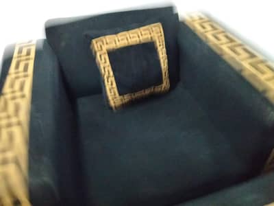 For Sale 6 Seater Sofa Set