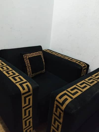 For Sale 6 Seater Sofa Set