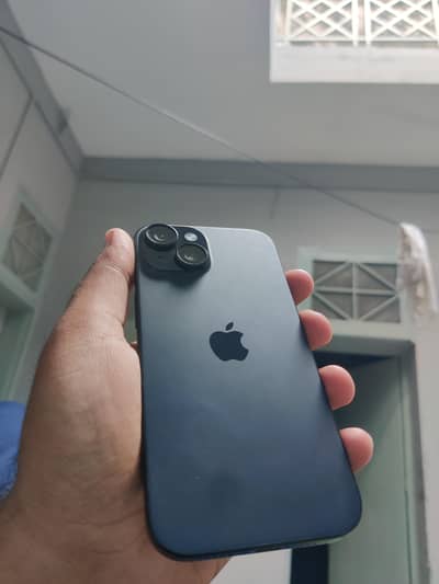Apple iPhone 15