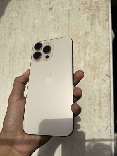 Apple iPhone 16 Pro Max