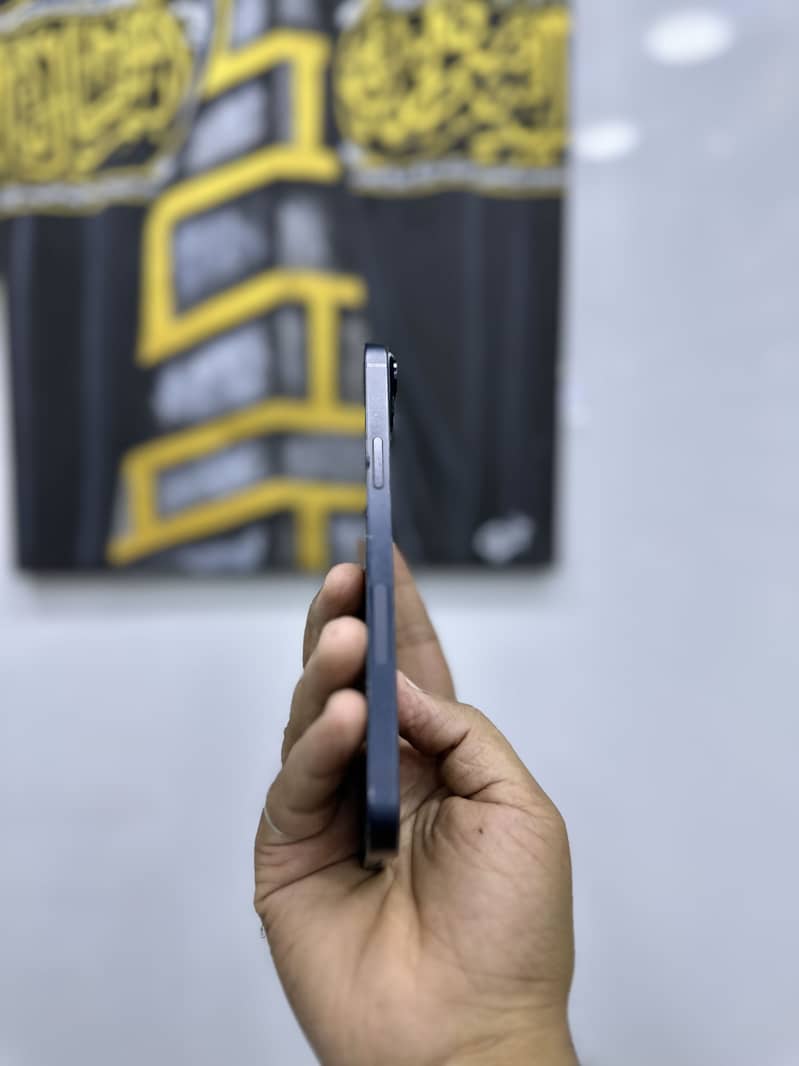 iPhone 14 Plus 0