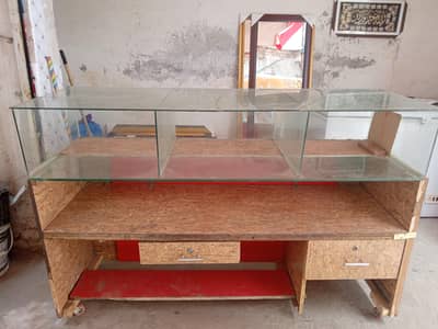 Shop counter