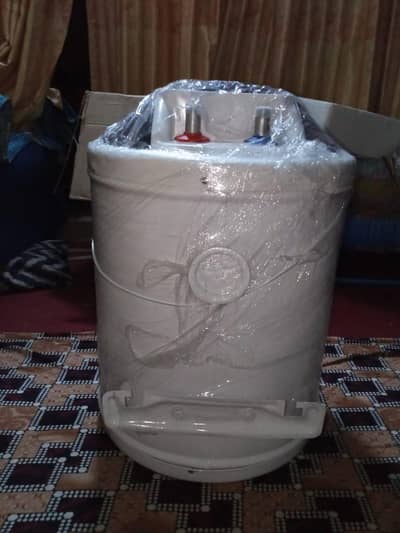 velco Gyeser