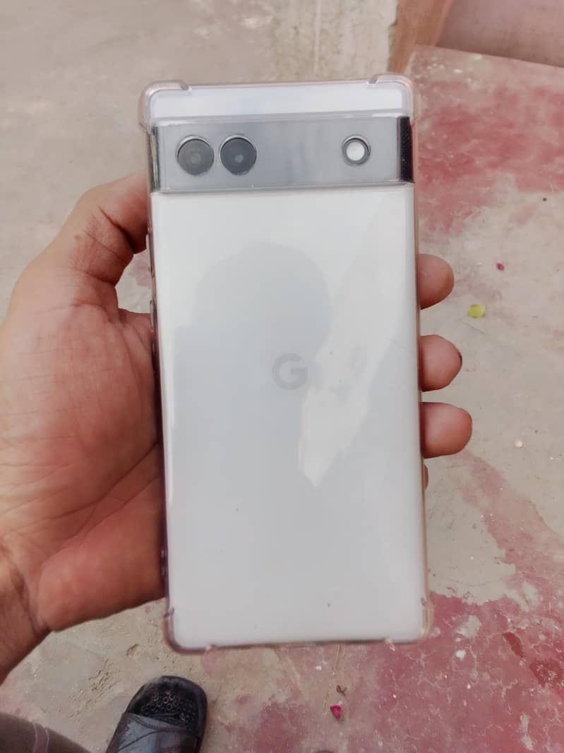 Google Pixel 6a 1