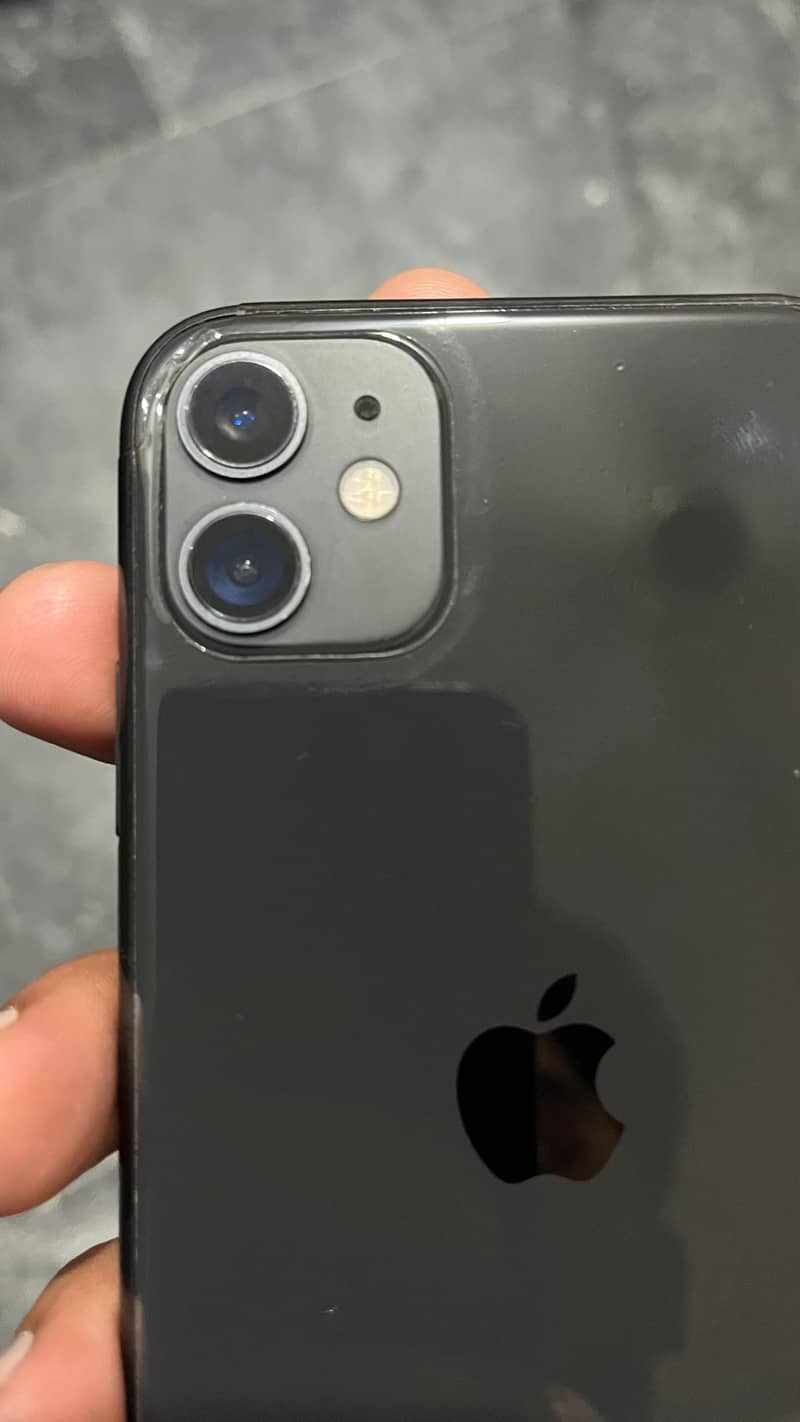 Apple iPhone 11 3