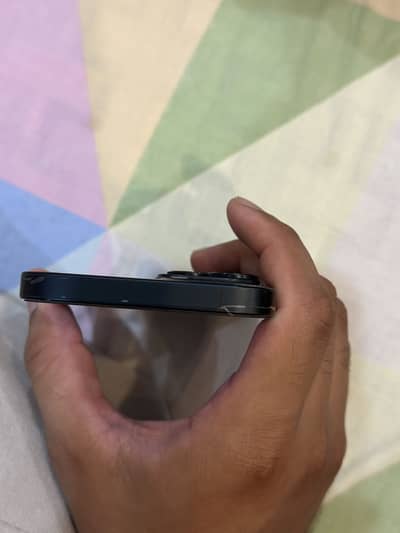 Apple iPhone 14