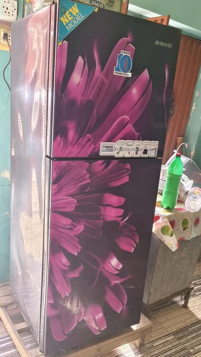 Waves Refrigerator