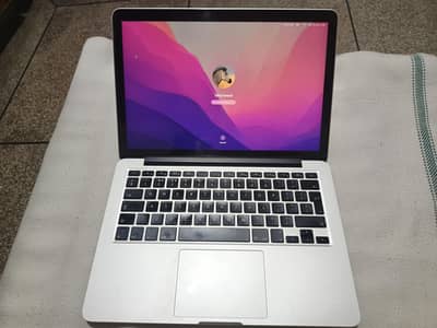 Macbook pro 2015 like new condition