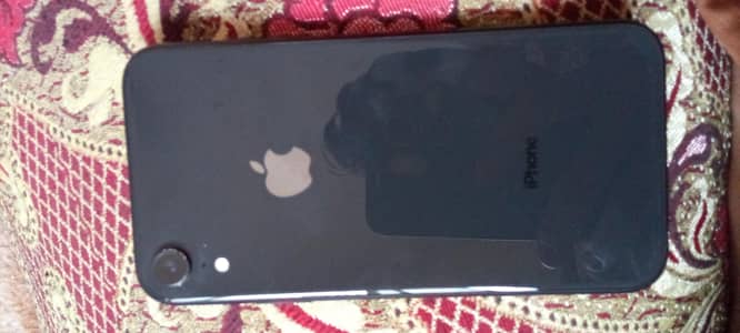 Apple iPhone XR