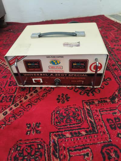 UNIVERSAL STABILIZER, 2000 WATT, AUTOMATIC, ORIGINAL COMPANY MADE