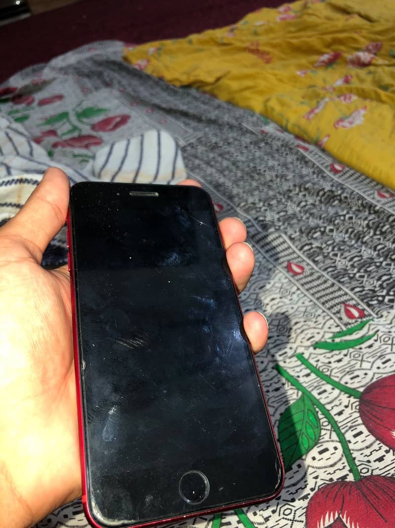 Apple iPhone 8 Plus 2