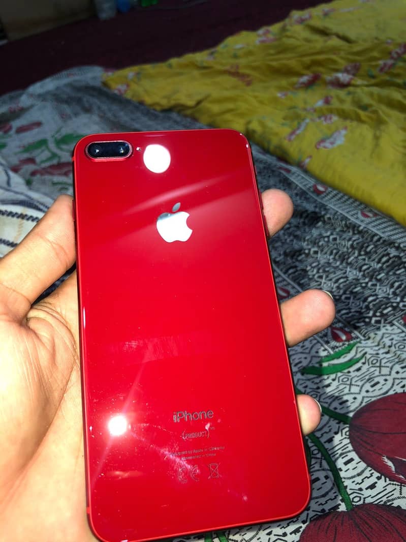 Apple iPhone 8 Plus 3