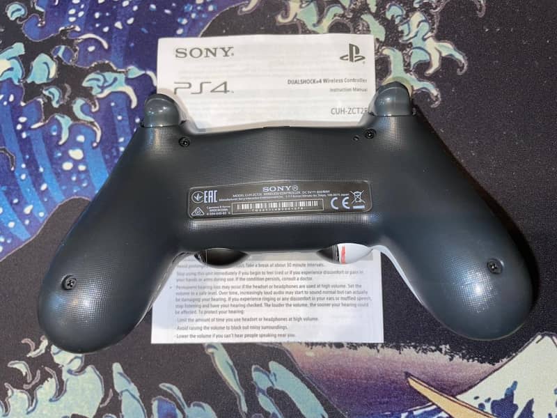 PS4 controller 2