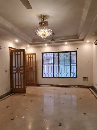 5 Bed Full House Available For Rent